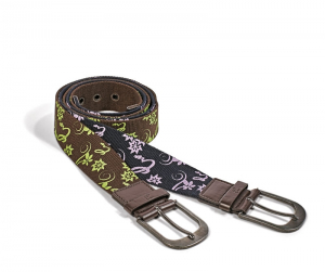 Women belt Yowie 